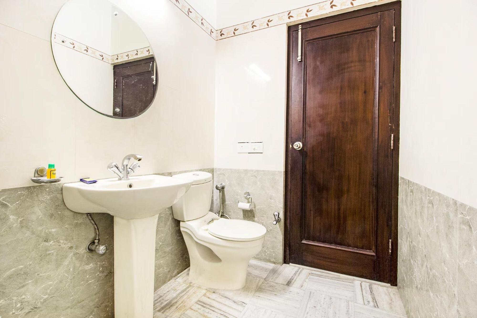 Fabhotel Hotel
